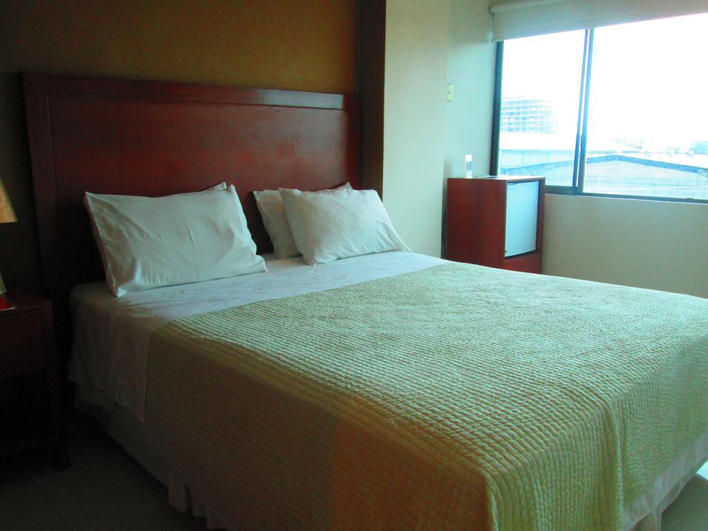 Hotel Garzota Inn Guayaquil Exterior photo